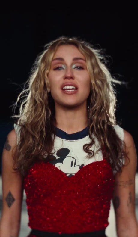 miley cyrus on porn|Miley Cyrus Nude: 720p HD Porn Videos & Sex Tapes @ xHamster.